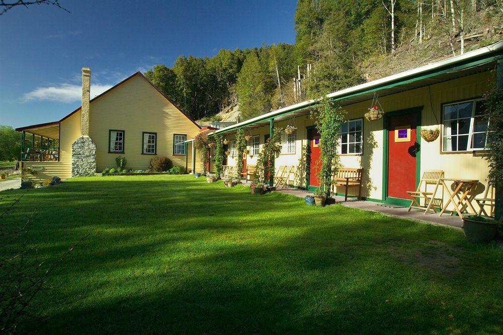 Kinloch Wilderness Retreat Hostel Glenorchy Exterior photo
